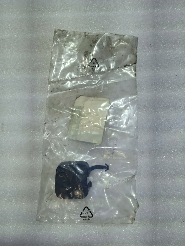 фото №1, Espace iv заглушка фаркоп бампера перед 7701053370