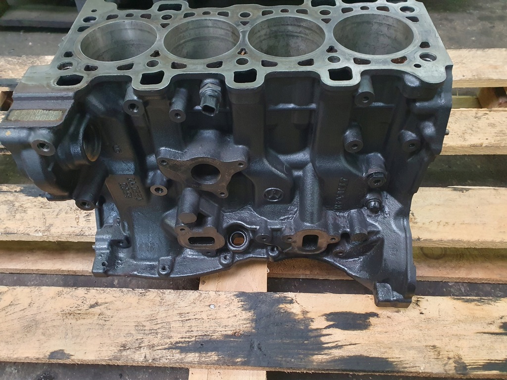 фото №1, Блок dół двигателя голый 1.6 dci trafic vivaro talento r9md452