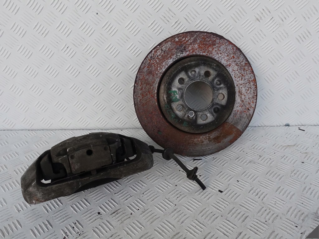 фото №1, Bmw 5 f10 f11 суппорт+ диск правый перед