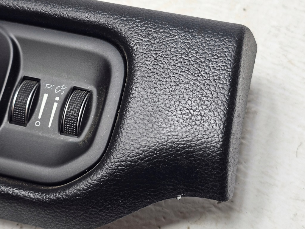 фото №8, Dodge ram v 19- панель переключатель света 68156061ad 6bk75trmab usa