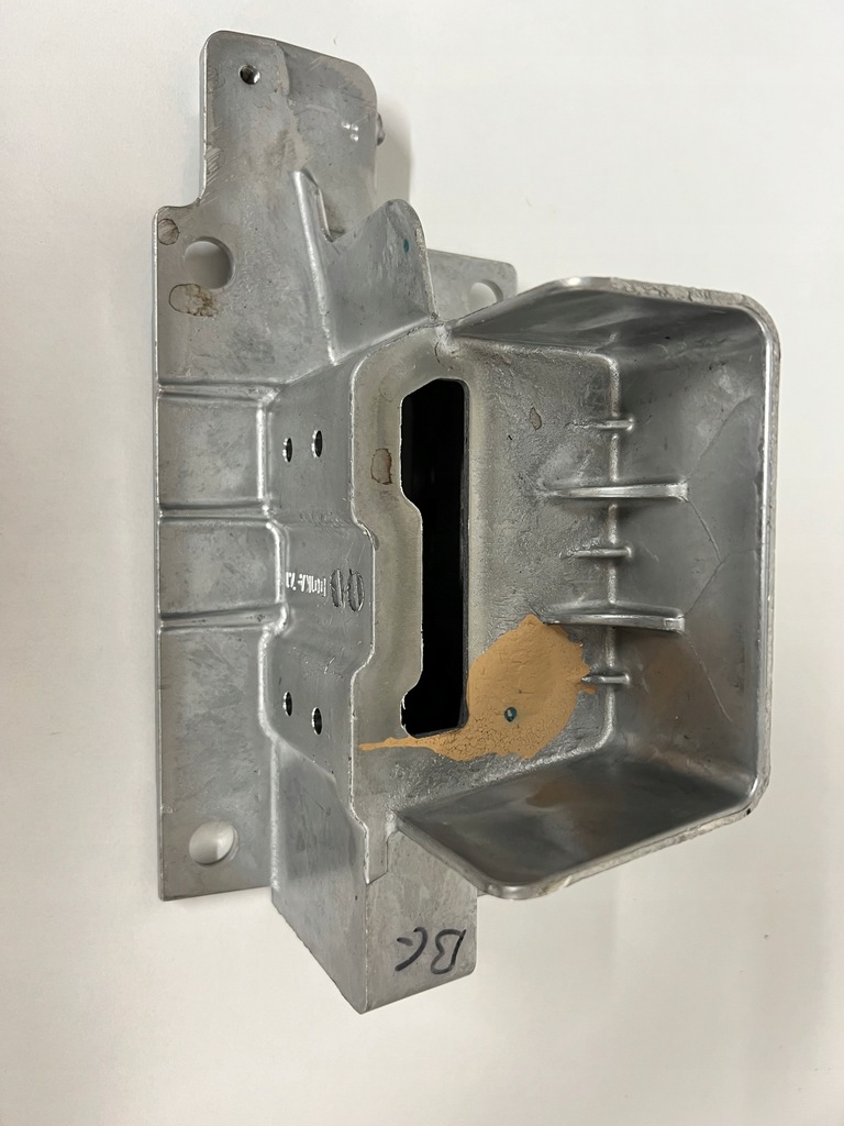 фото №1, Зона деформации land rover defender ii cpla-17a793-ae nowa