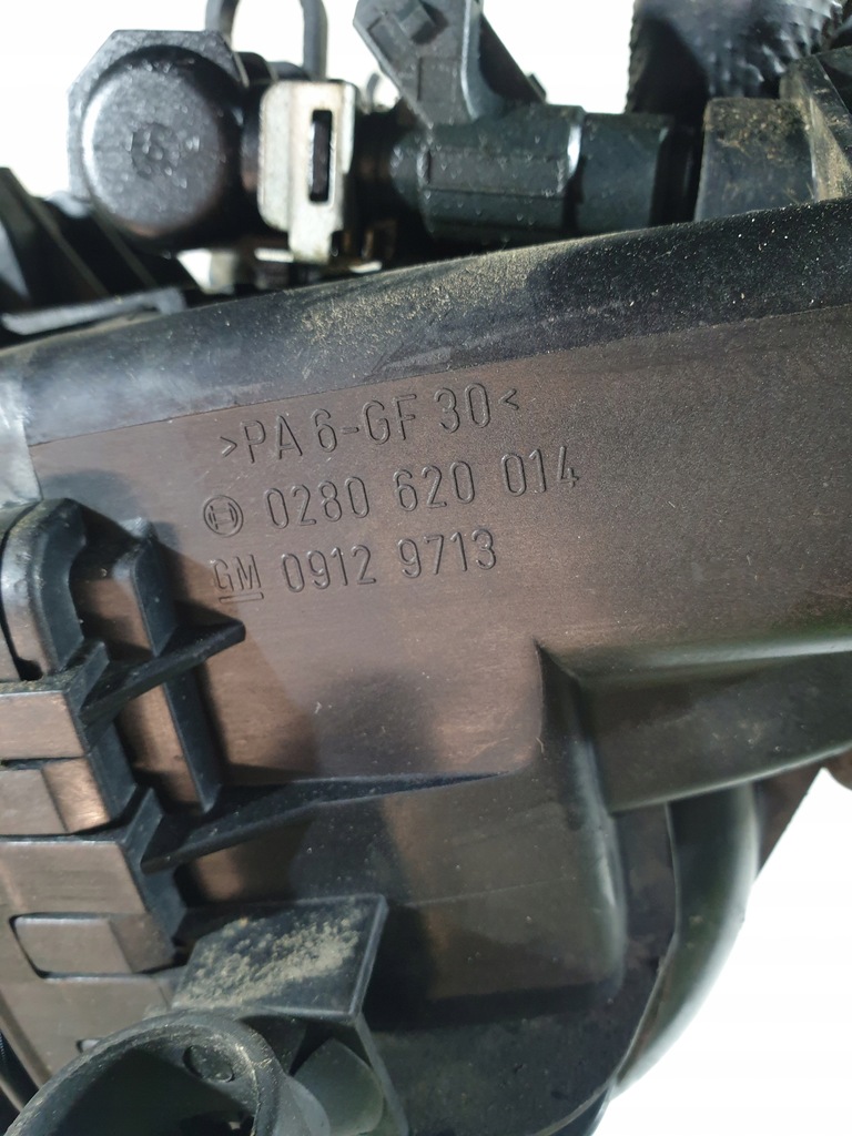 фото №9, Коллектор всасывающий форсунки 09129713 opel corsa agila 1.0b