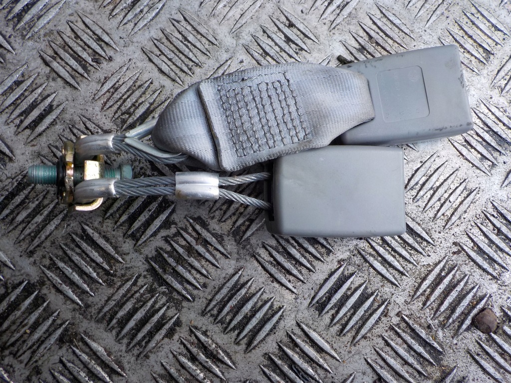 фото №2, Vw phaeton клипса поперечина задняя середина 3d0857739h