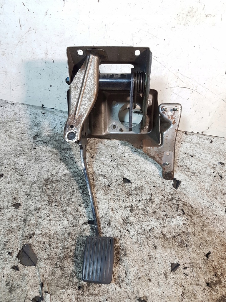 фото №1, Педаль тормоз mitsubishi space star