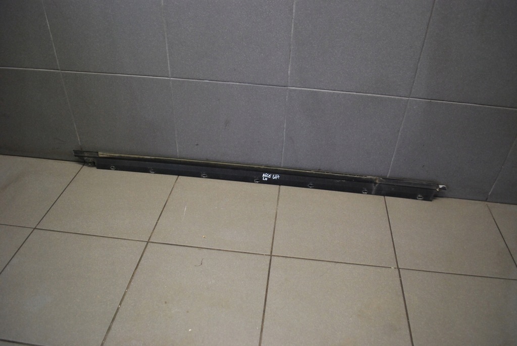 фото №10, Молдинг хром лівий перед audi a6 c5 4b0853283j