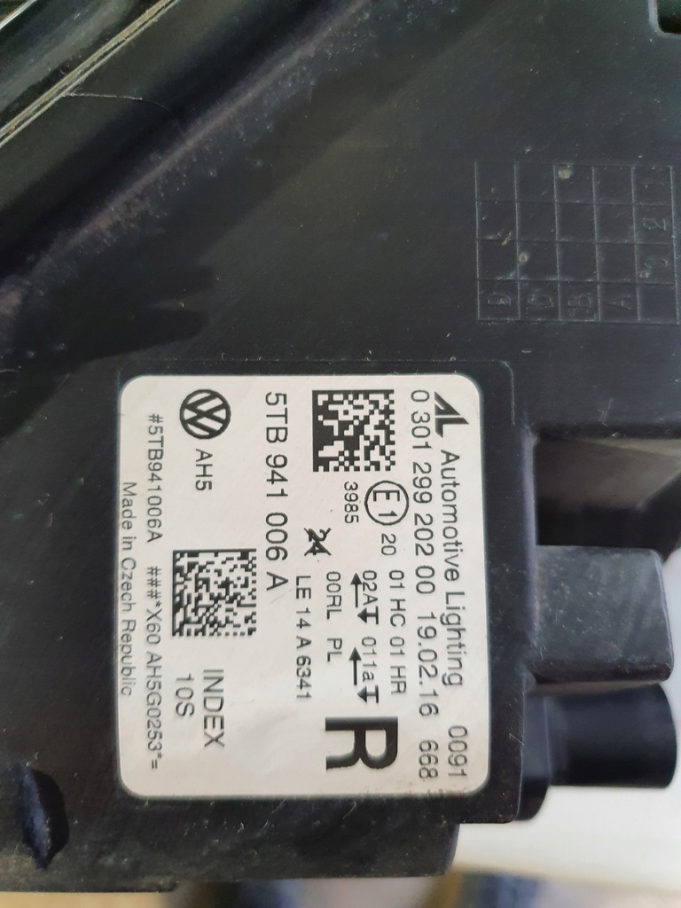 фото №10, Лампа правая перед передняя vw touran ii 5tb обычная