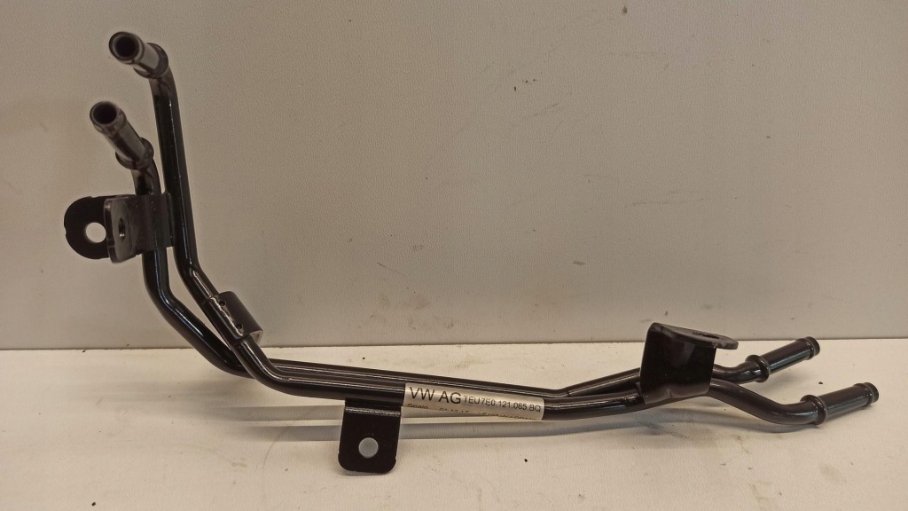 фото №1, Vw transporter t6 труба шланг wody 2.0 tdi 7e0121065bq