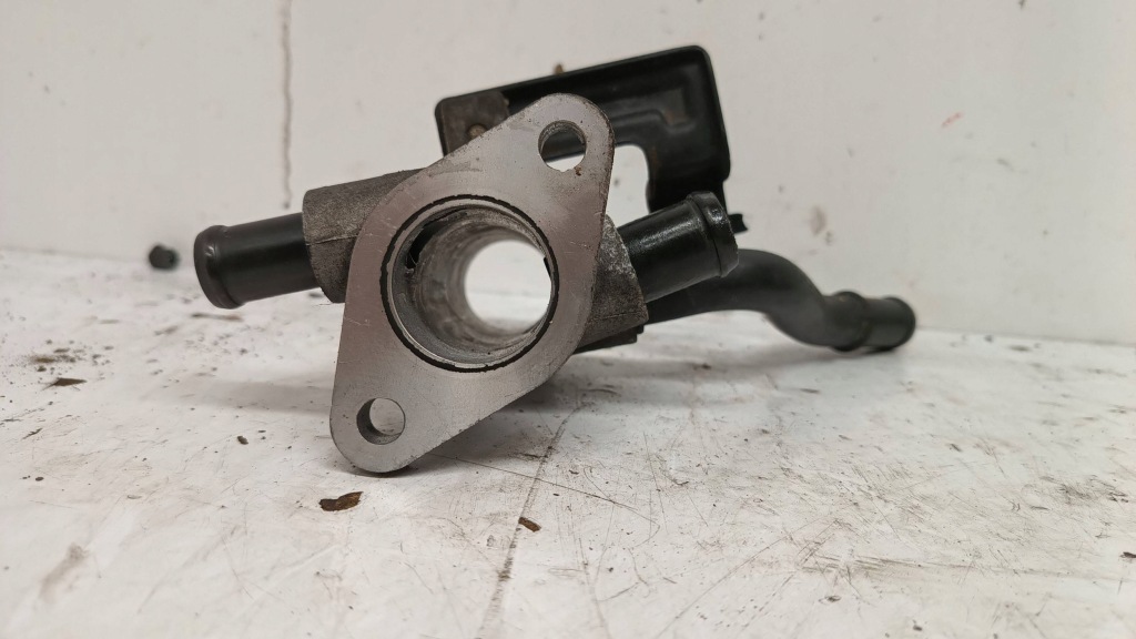 фото №5, Hyundai i30 iii ceed iii d4fe 1,6 crdi патрубок корпус термостата 2017-