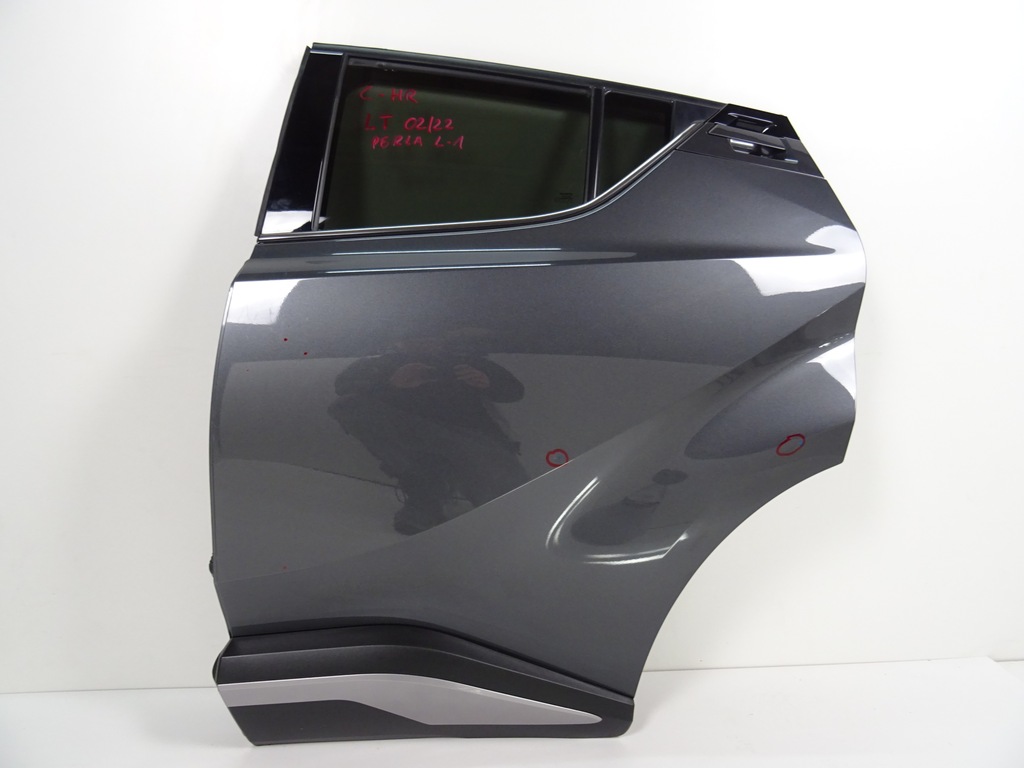 фото №1, Toyota c-hr chr дверь левая задняя полный 2016-