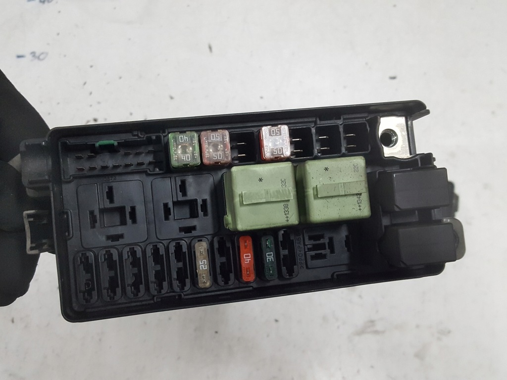 фото №2, Mini one r56 lift 1.6 d коробка предохранителей