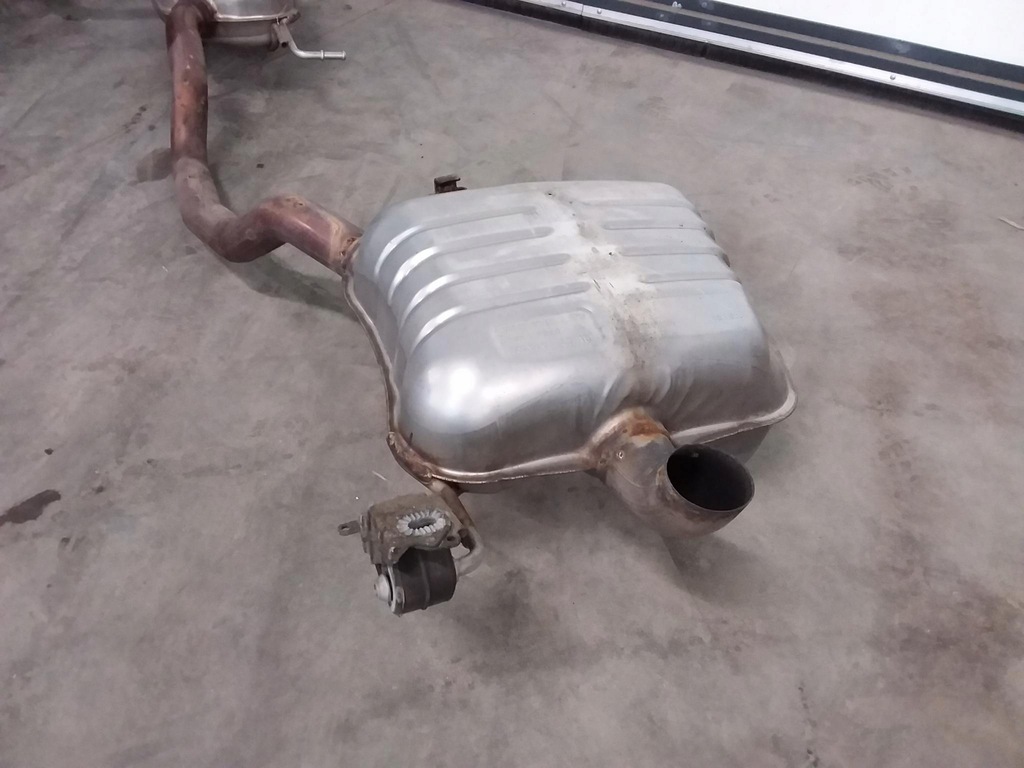 фото №7, Skoda superb iii гасник система випускний 3q0119