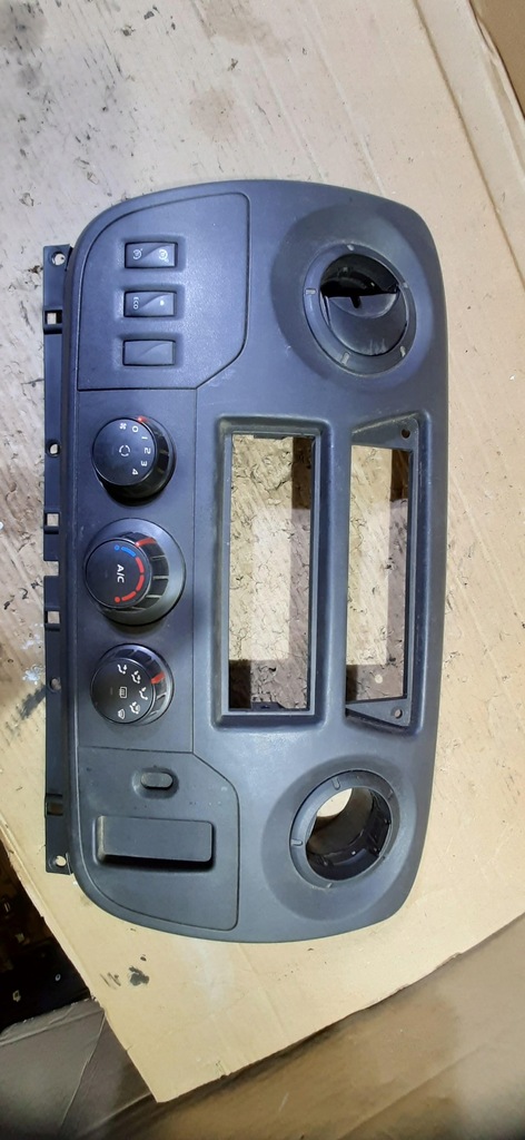 фото №1, Панель кондиционера обдув master iii 682600025r