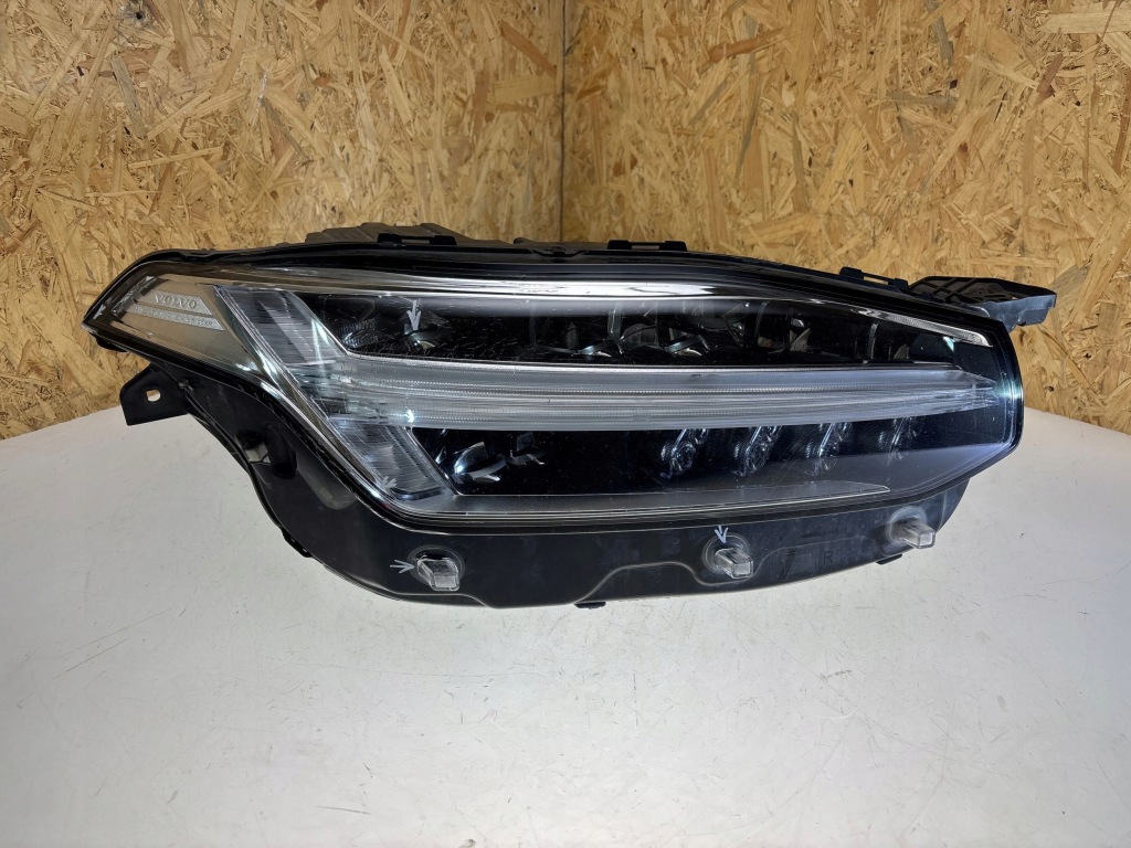 фото №1, Volvo xc90 2020 лампа передняя