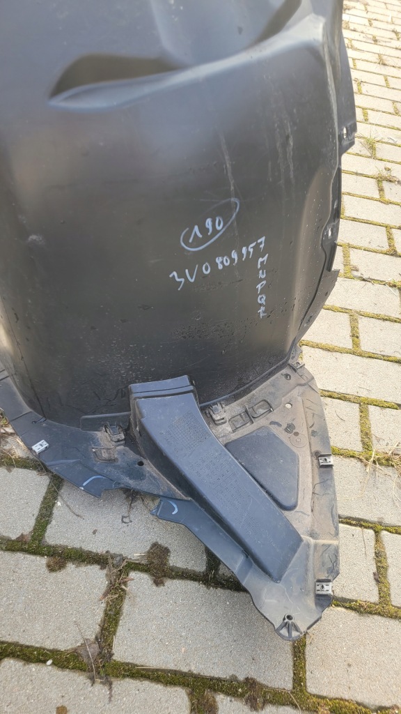 Подкрылок skoda superb левый перед 3v0809957 mnpqf Киев