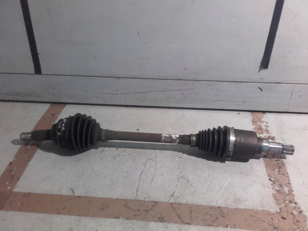 фото №1, Ford fiesta mk8 приводной вал левая h1b5-3b437-bf 1.1 b