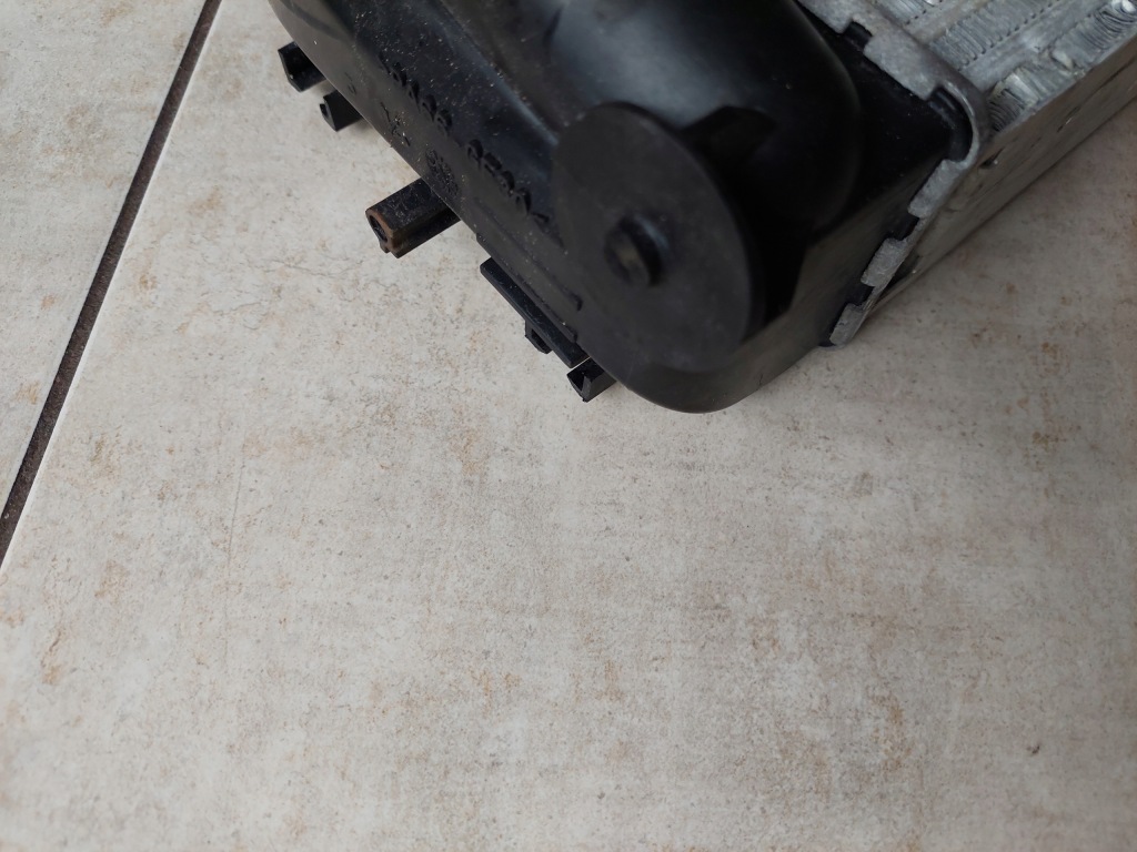 фото №2, Интеркулер - renault captur lift - clio iv 1,5dci