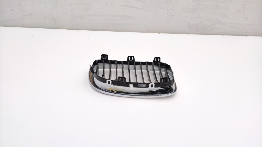 Купити Bmw 1 e87 рестайлінг  хром решітка радіатора решітка радіатора решітка радіатора ліва перед 7179655 ne61