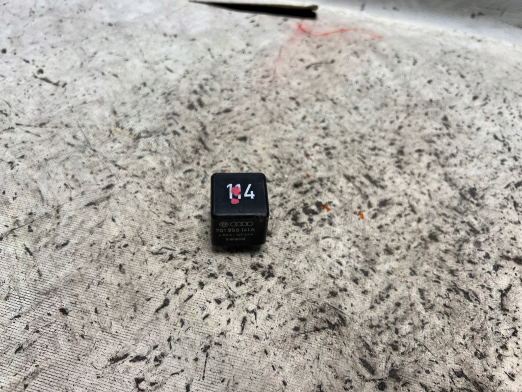 фото №1, Volkswagen sharan реле 114