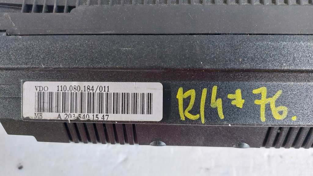 фото №5, Mercedes w203 счетчик приборная панель a2035401547