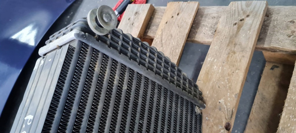 Maserati quattroporte vi радиатор воздуха интеркулер правый 3.8 16474840 Доставка