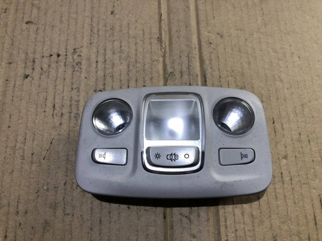 фото №1, Лампа потолочный освещение c4 picasso ii