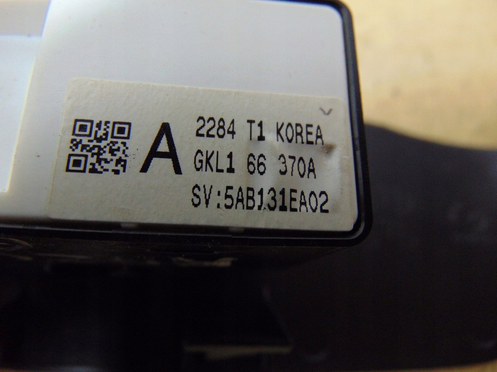 фото №11, Переключатель окон правый перед mazda 6 gj 2012-