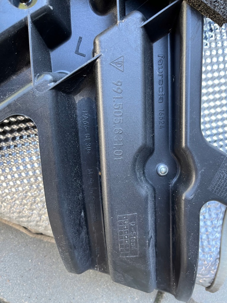 фото №14, Porsche 991 911 4s бампер задня шумоізоляція балка