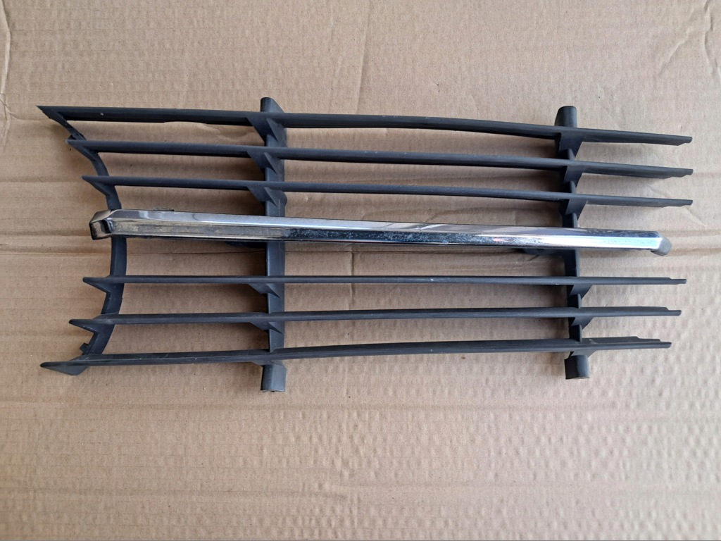 Купить Решётка решётка радиатора левая mercedes 107 sl slc 1078881523