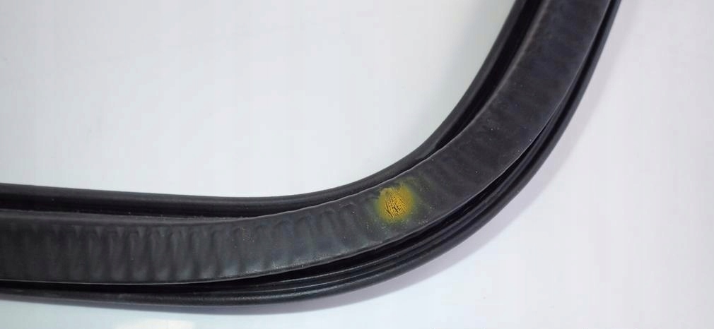 фото №10, Прокладка дверь перед audi q7 4l 4l0831721