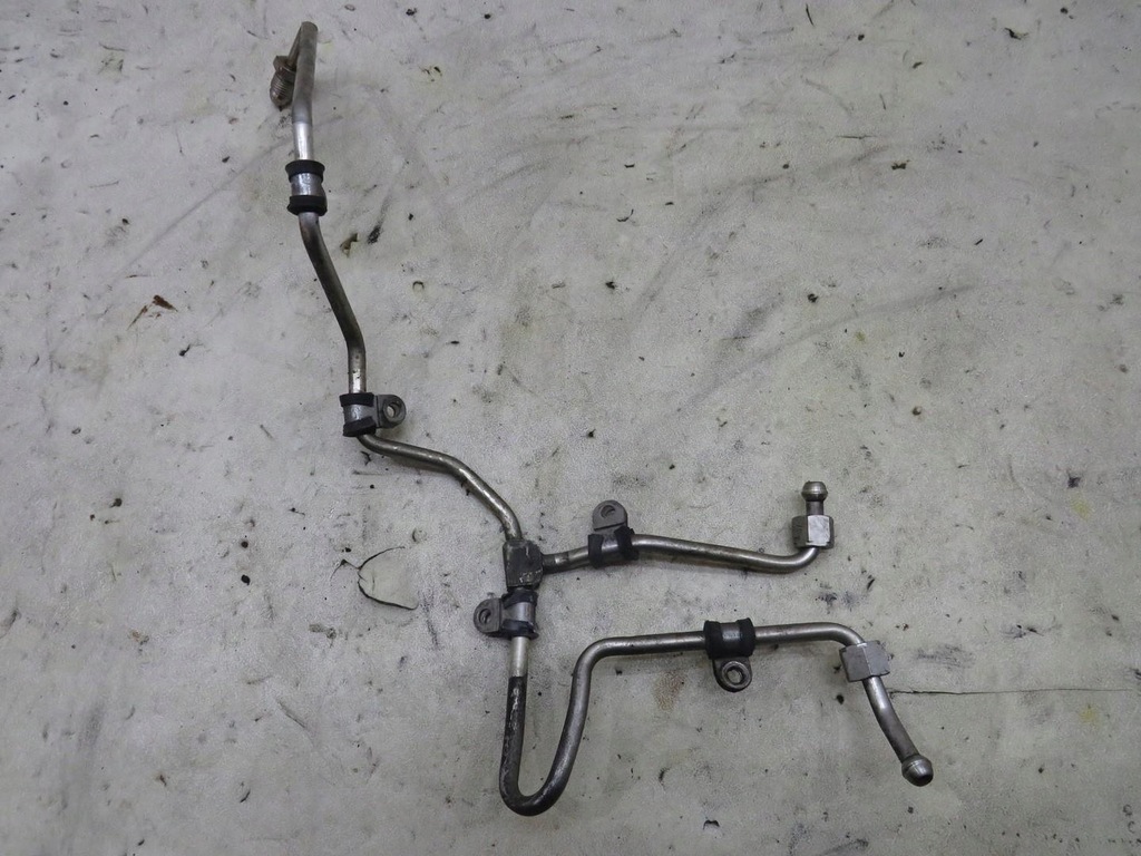 фото №1, Трубка шланг топлива audi q5 8r 3.2 fsi