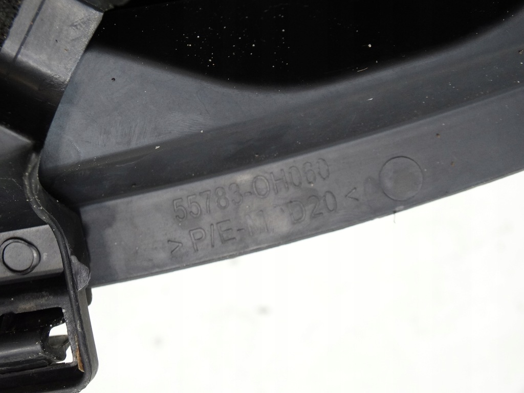 фото №10, Жабо пластиковий peugeot 108 citroen c1 toyota aygo ii 55781-0h080