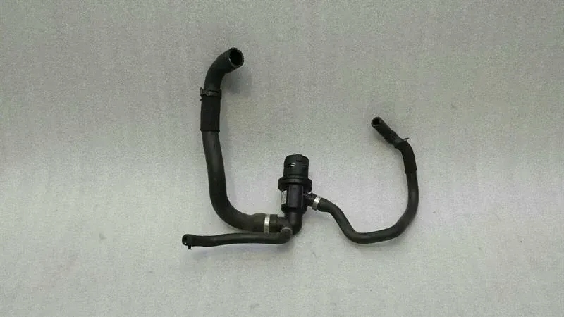 фото №2, Корпус термостата bmw r1200gs adventure 8520226 корпус термостата