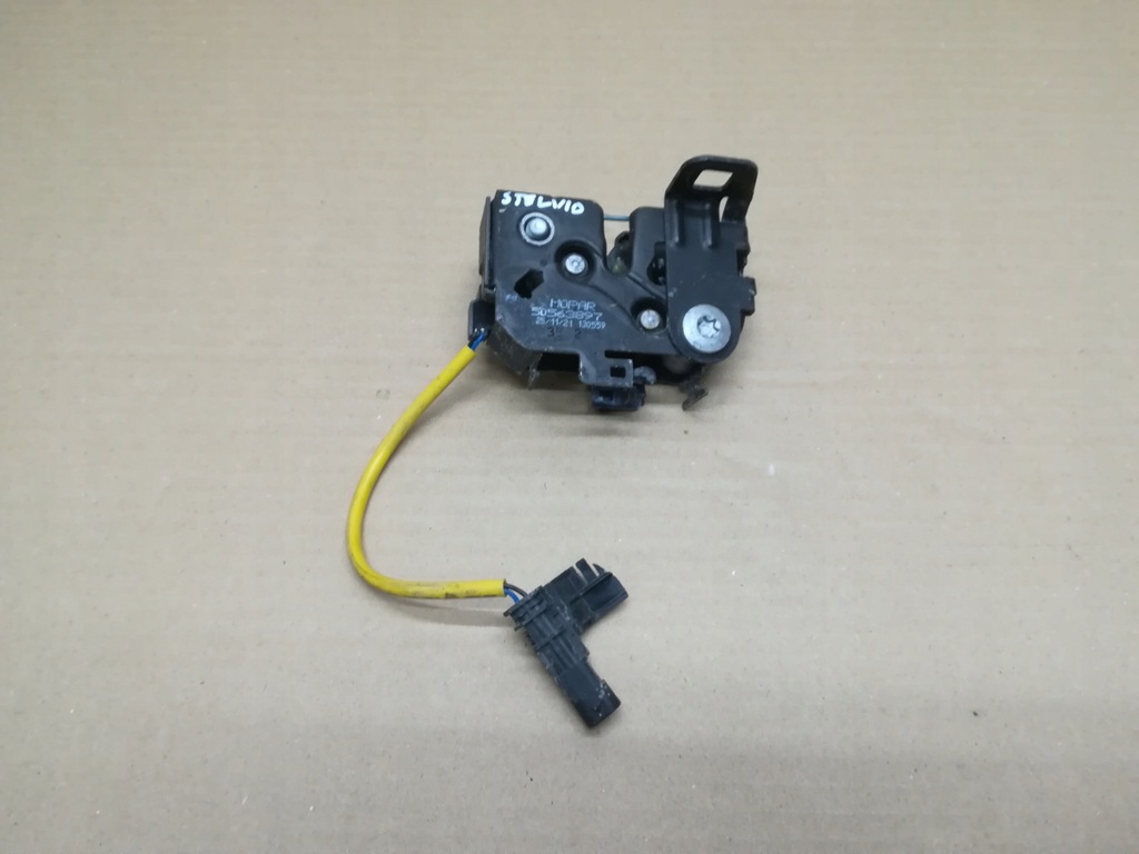 фото №1, Alfa romeo stelvio замок капот l/p комплект