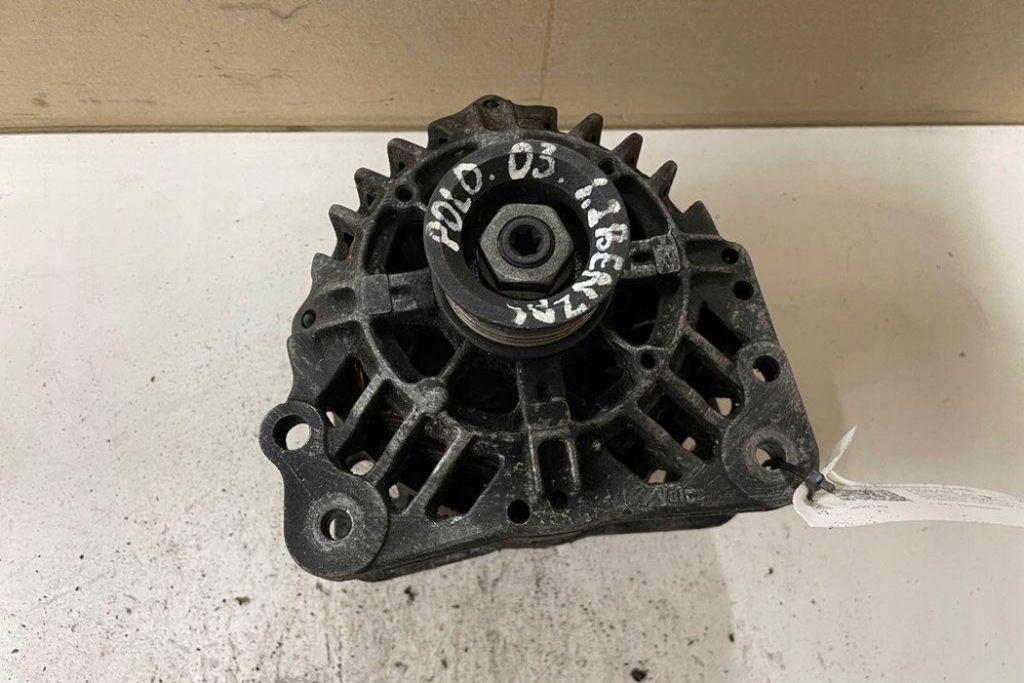 фото №1, Генератор vw polo 9n_ 03d903025j 1.2l бензиновый 2006