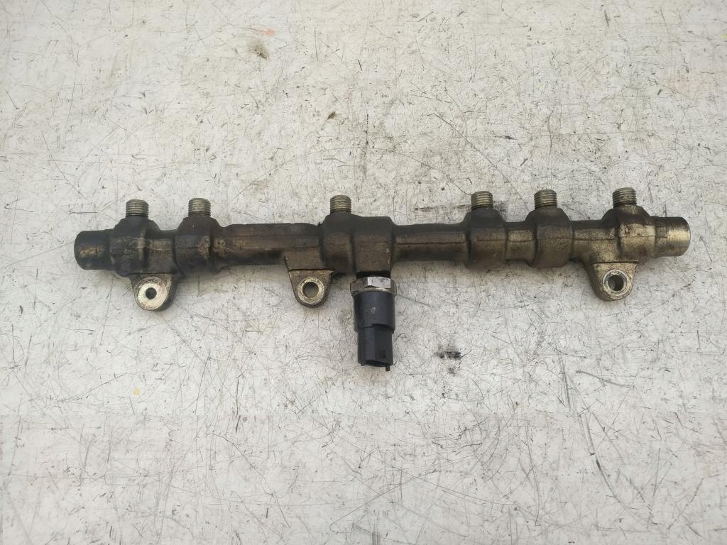 фото №1, Молдинг упорскування alfa romeo 166 2.4 jtd 0445215005