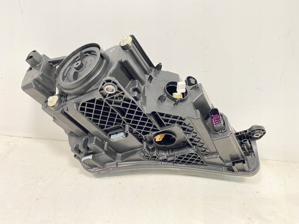 Skoda оригінальний номер 3v1941015a фара ліва перед Недорого