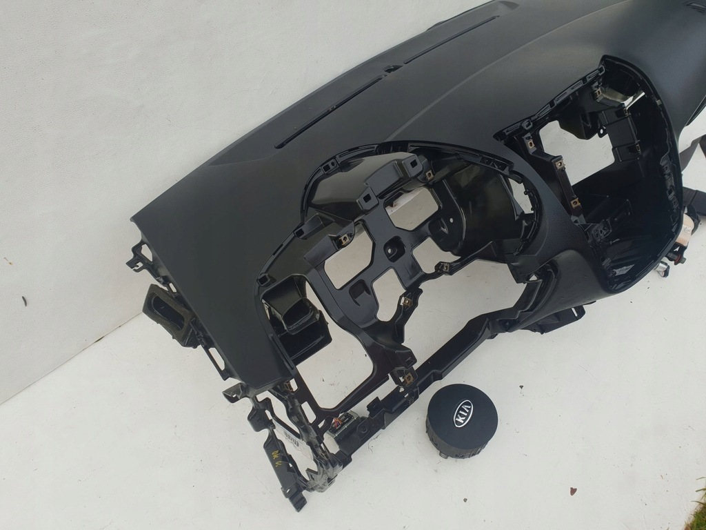 фото №8, Kia venga 09-14 приборная панель консоль air bag подушка pas перед