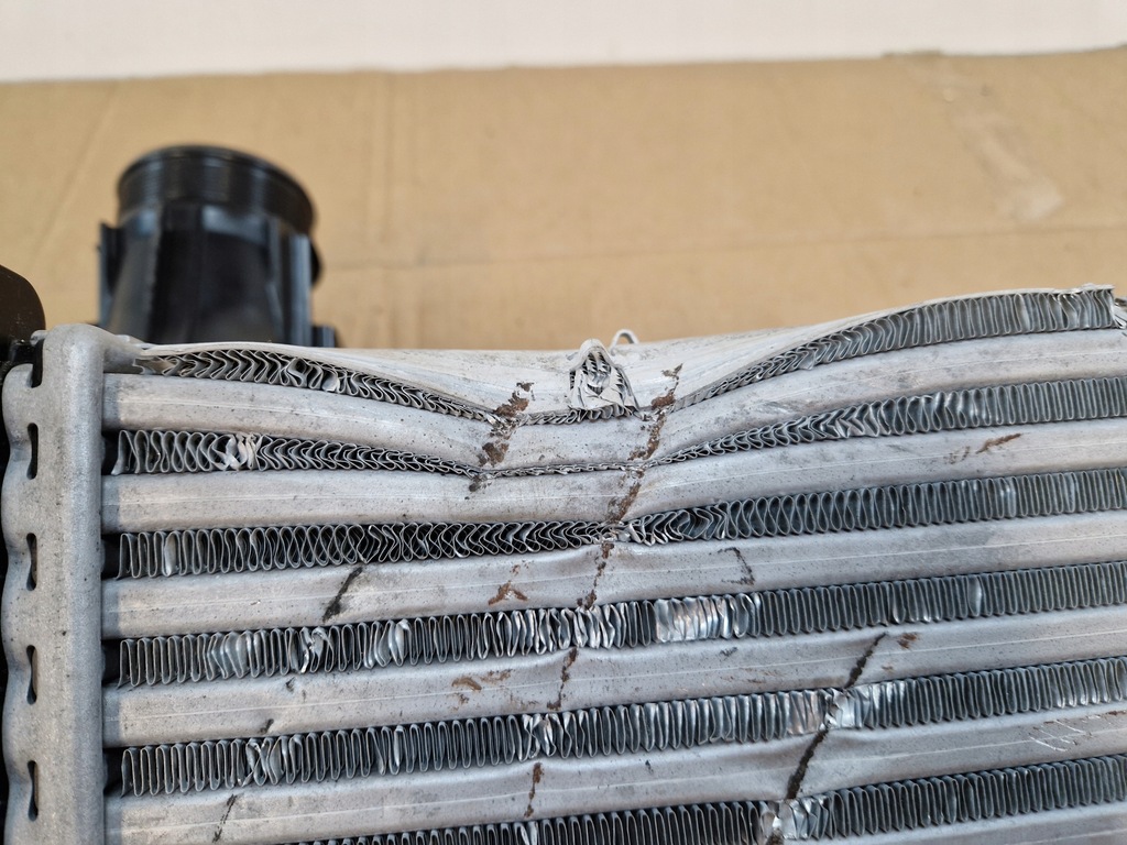 фото №10, Porsche 911 992 радиатор интеркулер org 992145805f