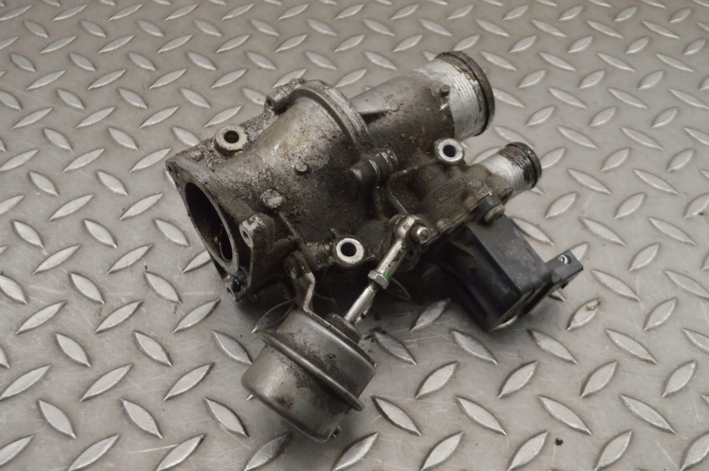 фото №5, Land rover range rover sport l494 2016 клапан egr