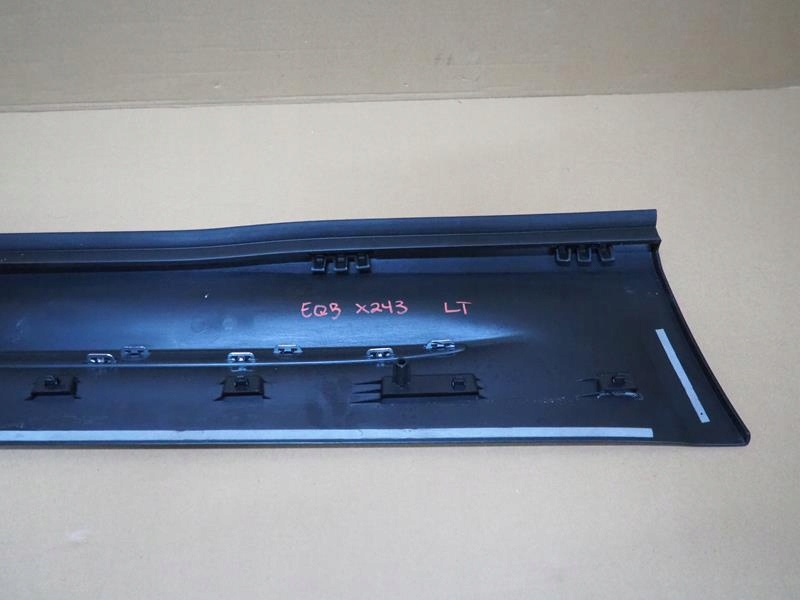 фото №8, Молдинг бічна декоративна двері лівий задня mercedes eqb x243
