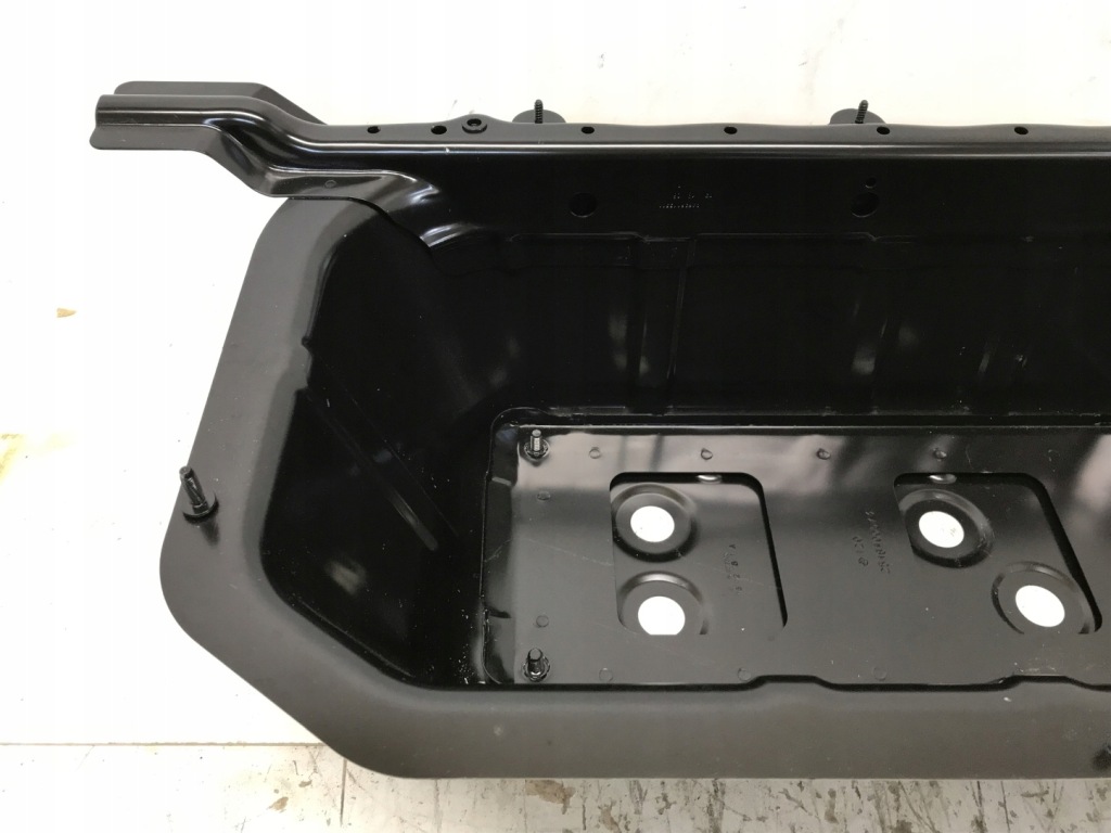 Поддон корпус аккумулятор mercedes w463 g-klasa Недорого