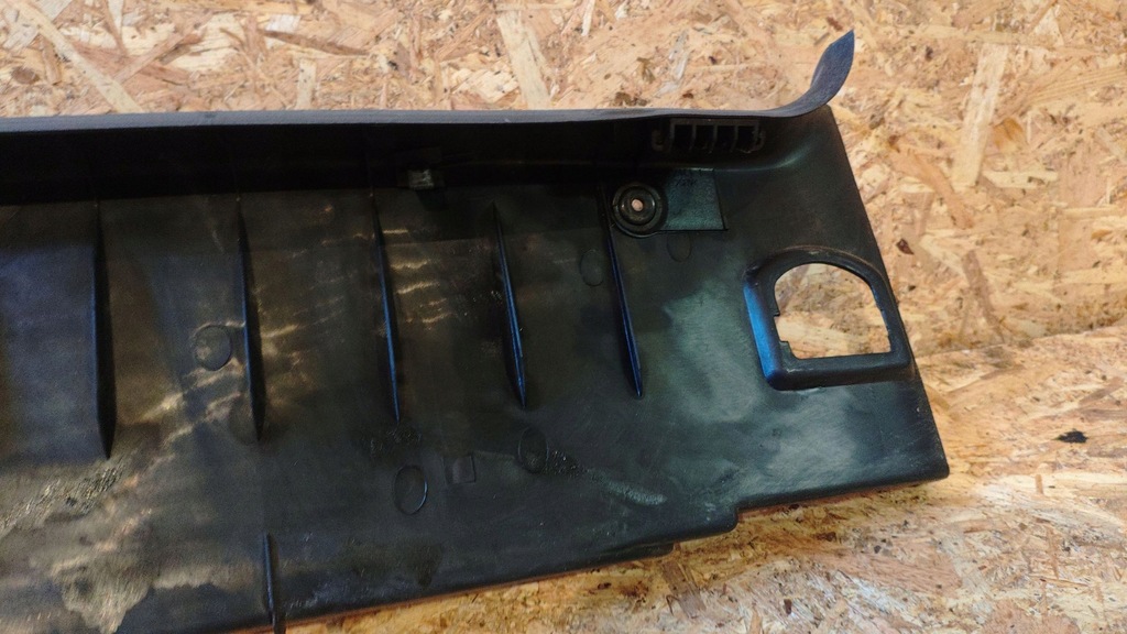 фото №6, Audi a6 s6 c5 4b 1998 з задній захист поперечина багажника