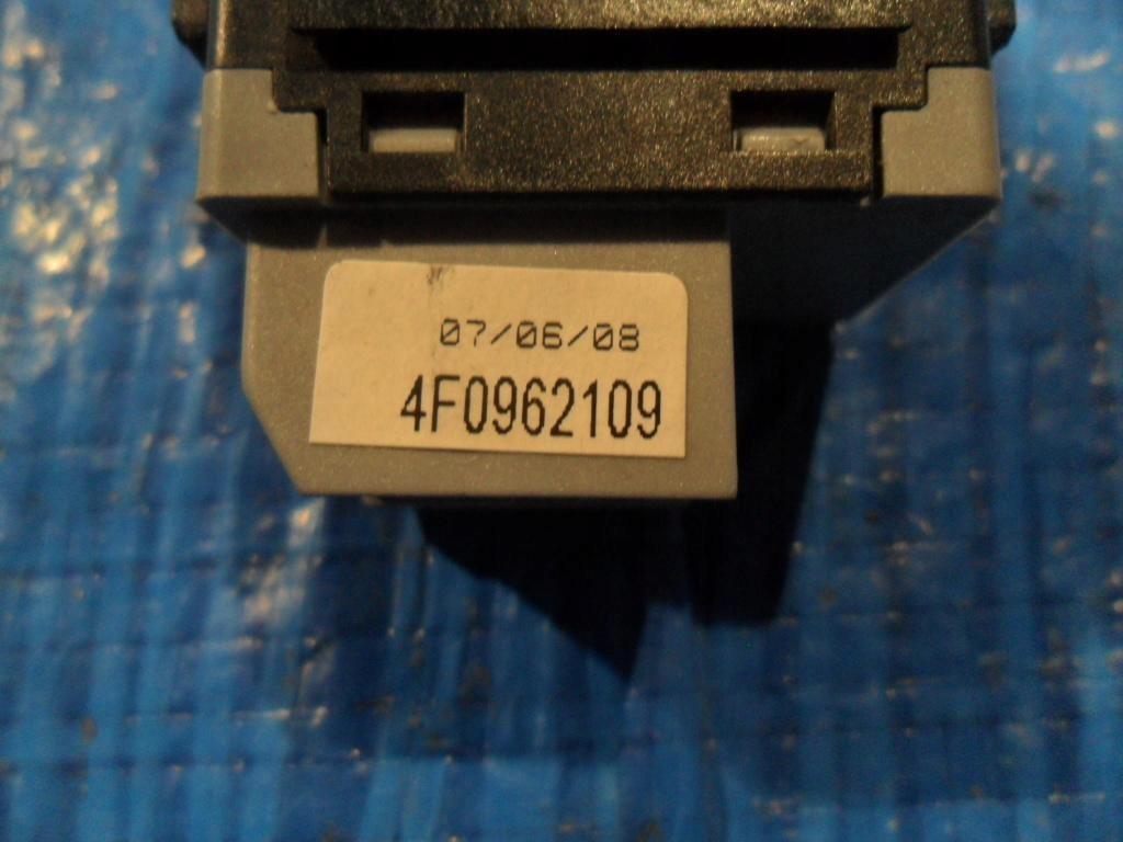 фото №2, Audi вимикач 4f0962109