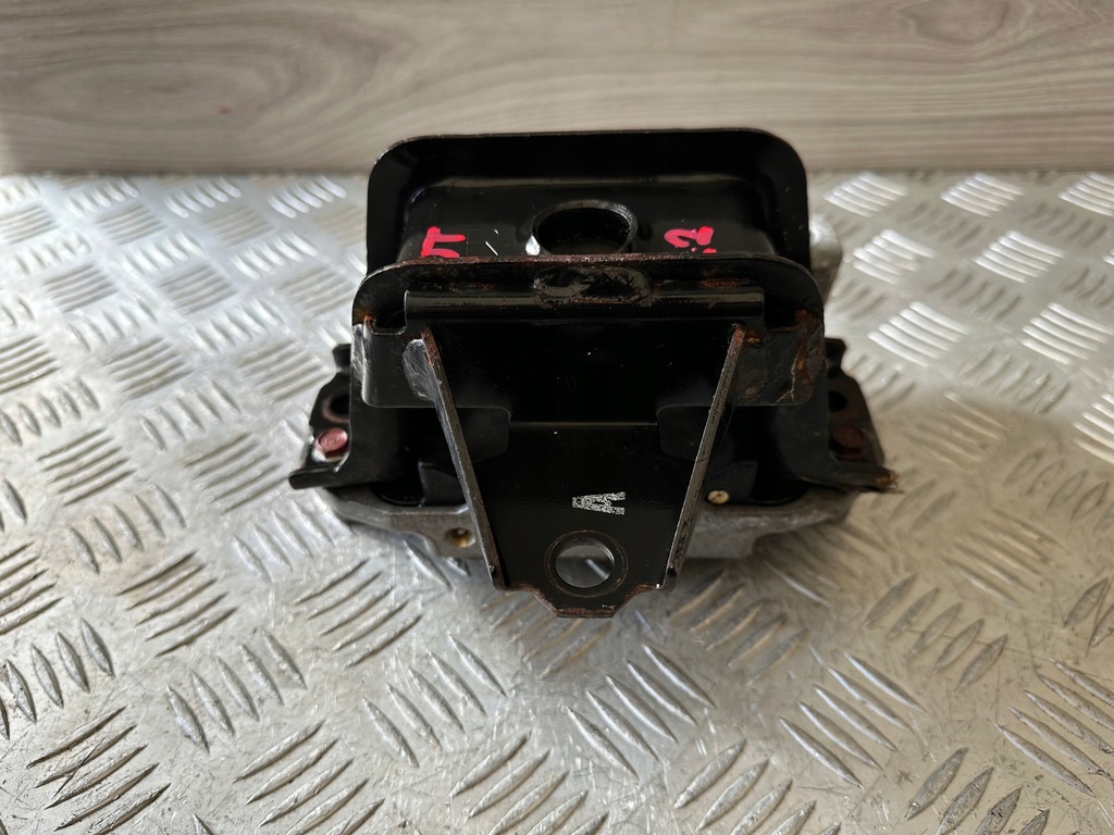 фото №9, Mitsubishi outlander iii 2.2 дизель кронштейн подушка двигателя 1093a112