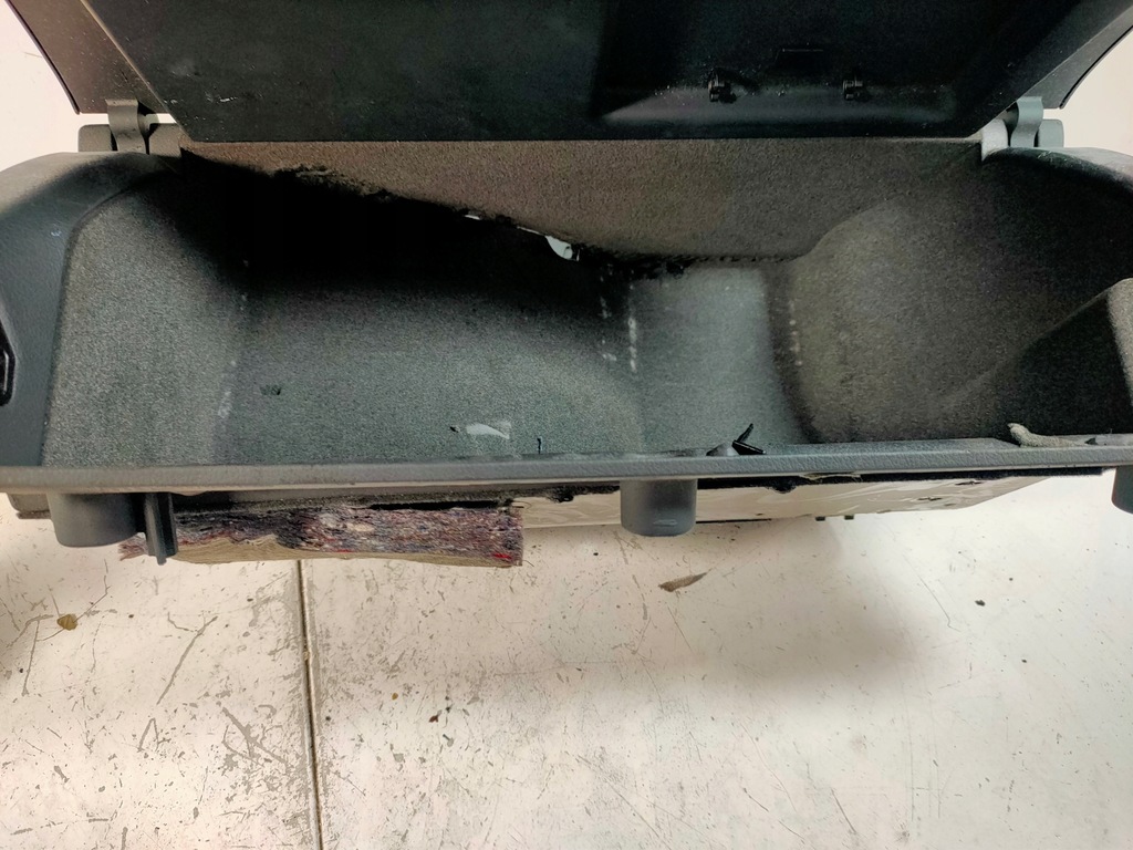 фото №6, Бардачок пассажира europa audi a4 b6 soul