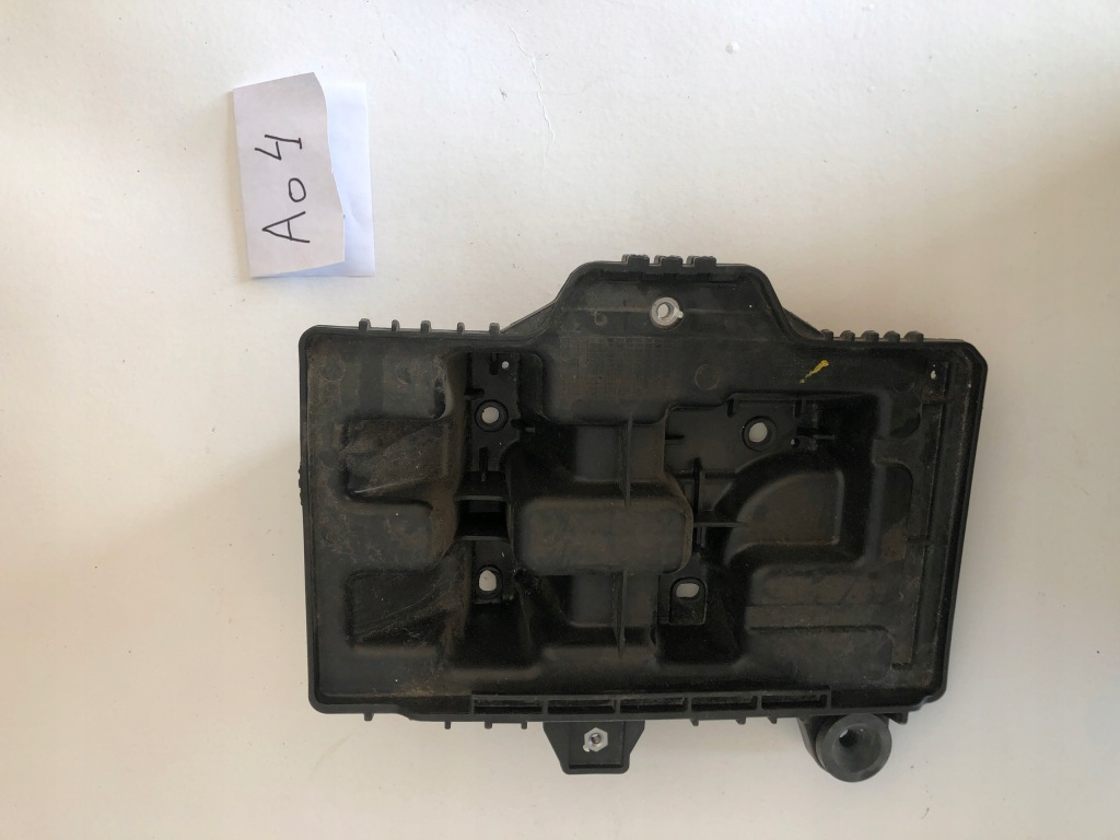 Купить Основание полка аккумулятор hyundai tucson 3 2015-2020 37150-d3000