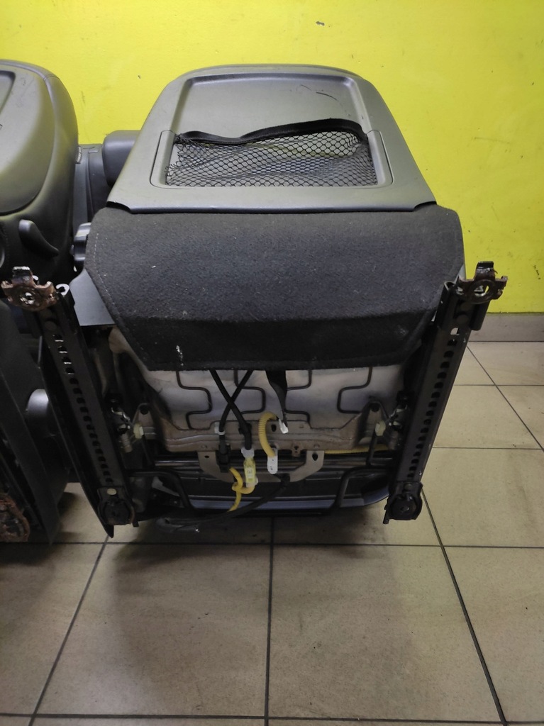 фото №9, Hyundai i30 комплект сидений перед