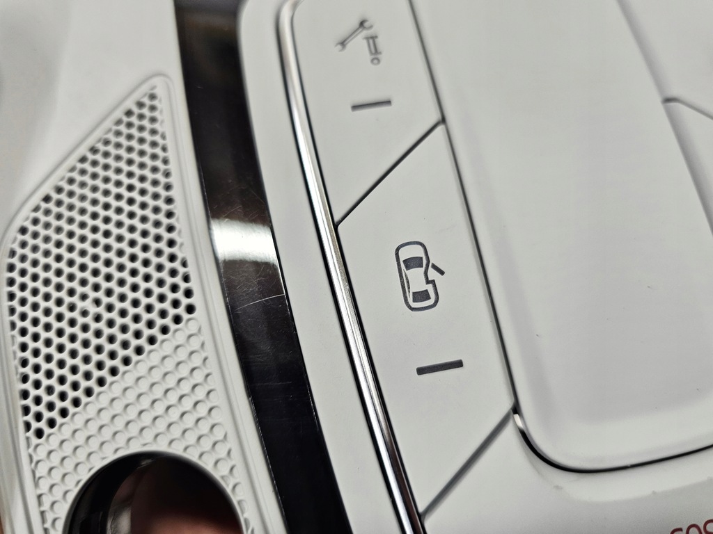 фото №7, Audi q5 ii 80a лампа освещение кабины салона 80a947135bc ładna