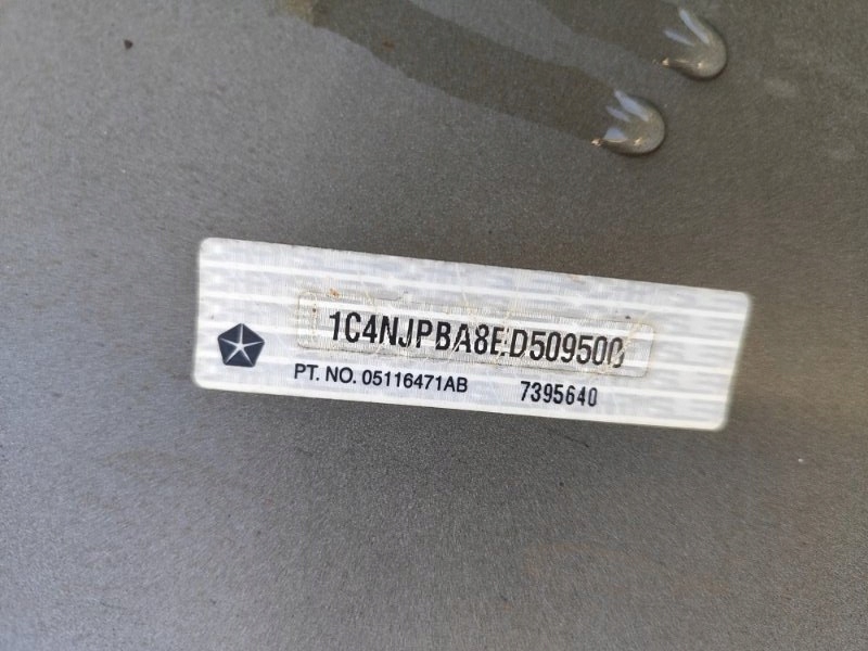 фото №15, Передній крила правий jeep patriot 10-17