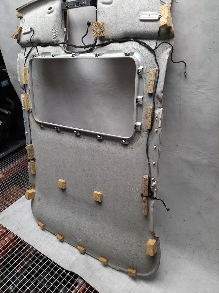 фото №10, Audi a8 d4 потолок обивка крыша 4h0867505h